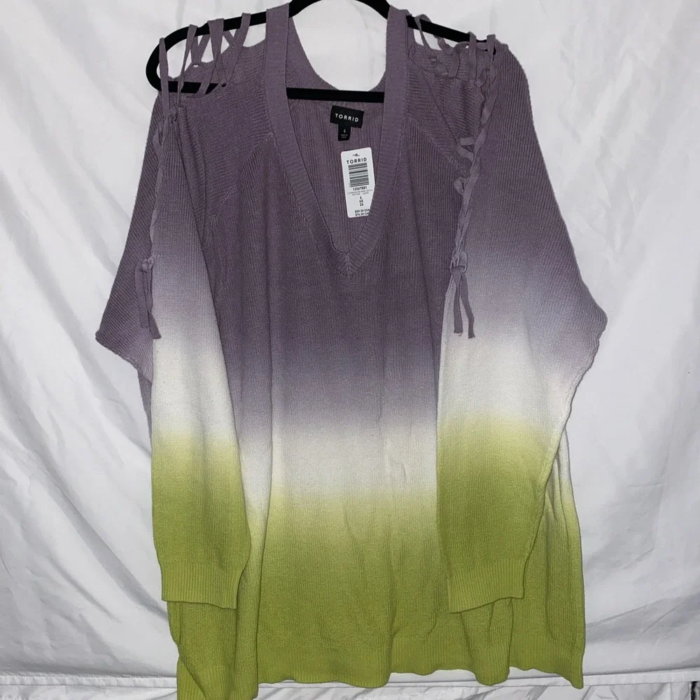 Torrid‎ Size 4 Sweater Ombre Plush Long Sleeve Lace Up Shoulder